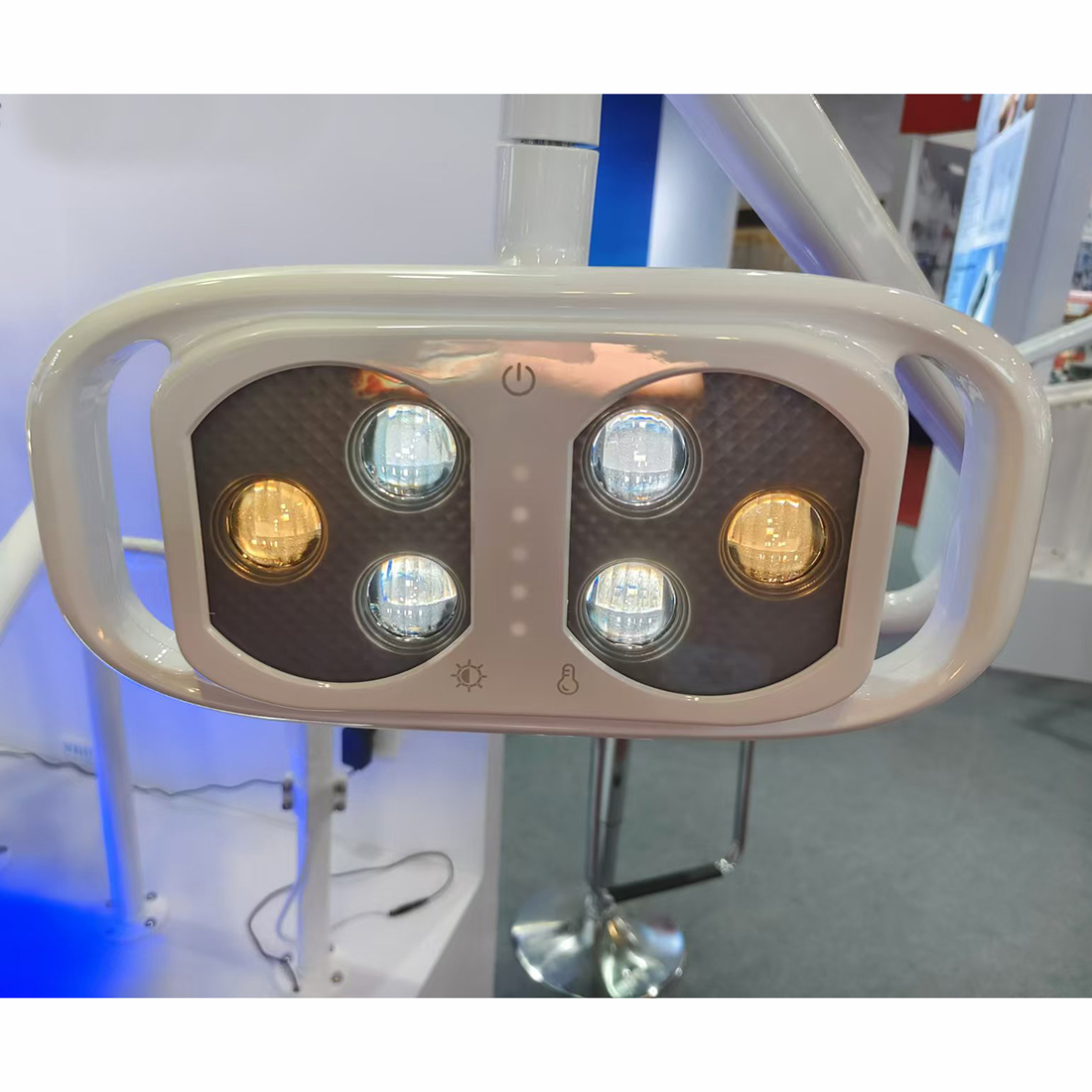 Lampu Operasi Mulut Gigi 6LED  - Teeth Whitening Dental ulasan dan harga